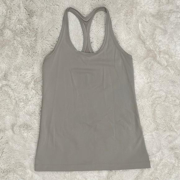 Lululemon Workout Tank Top Size 8 - Picture 1 of 2